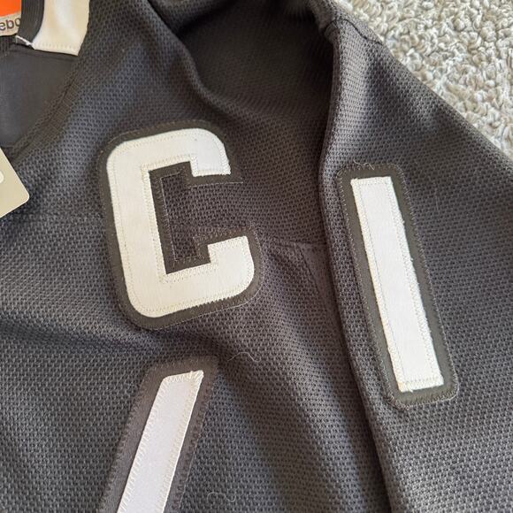 NWT 2015 Reebok John Tavares NHL New York Islanders Black Alt Hockey Jersey Sz S - Picture 5 of 13